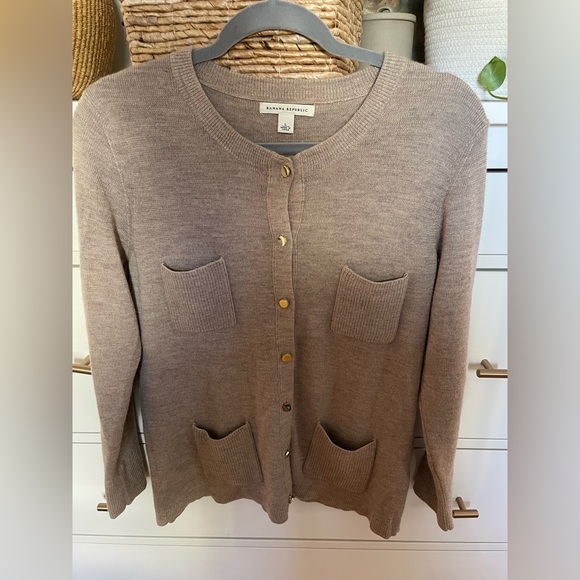 Banana Republic Sweaters - Banana Republic Alpaca Blend Crewneck Cardigan